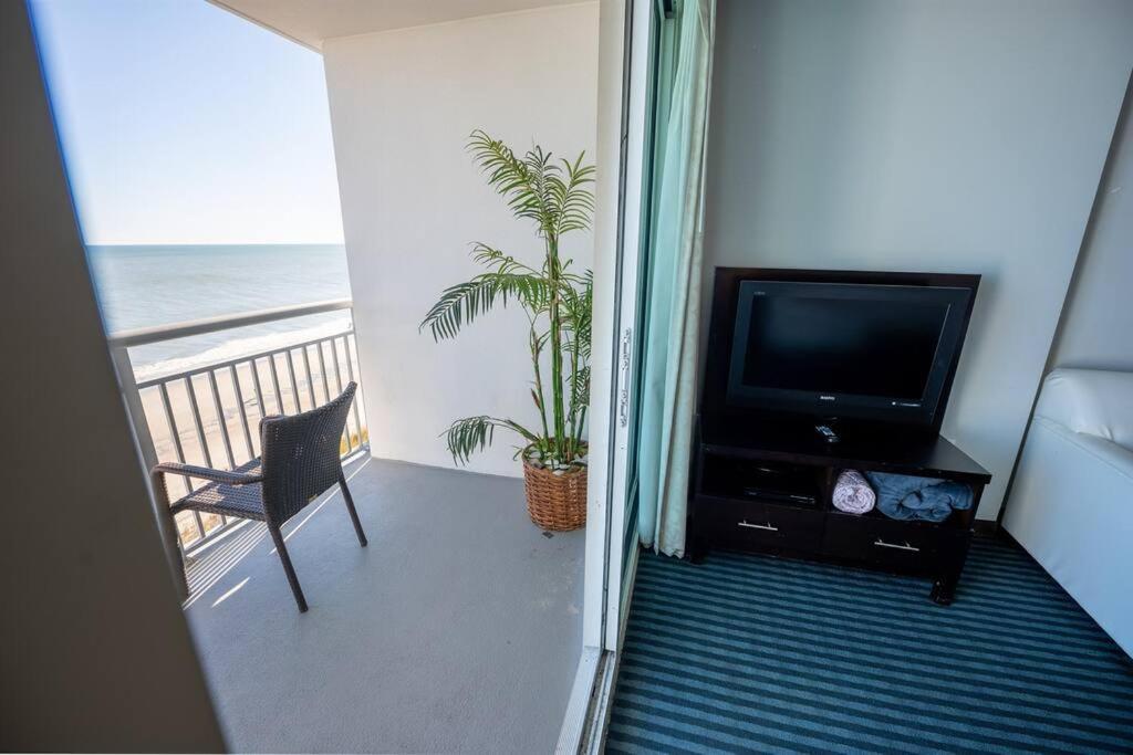 Villa 7Th Floor! Modern Building, Direct Oceanfront View Myrtle Beach Esterno foto